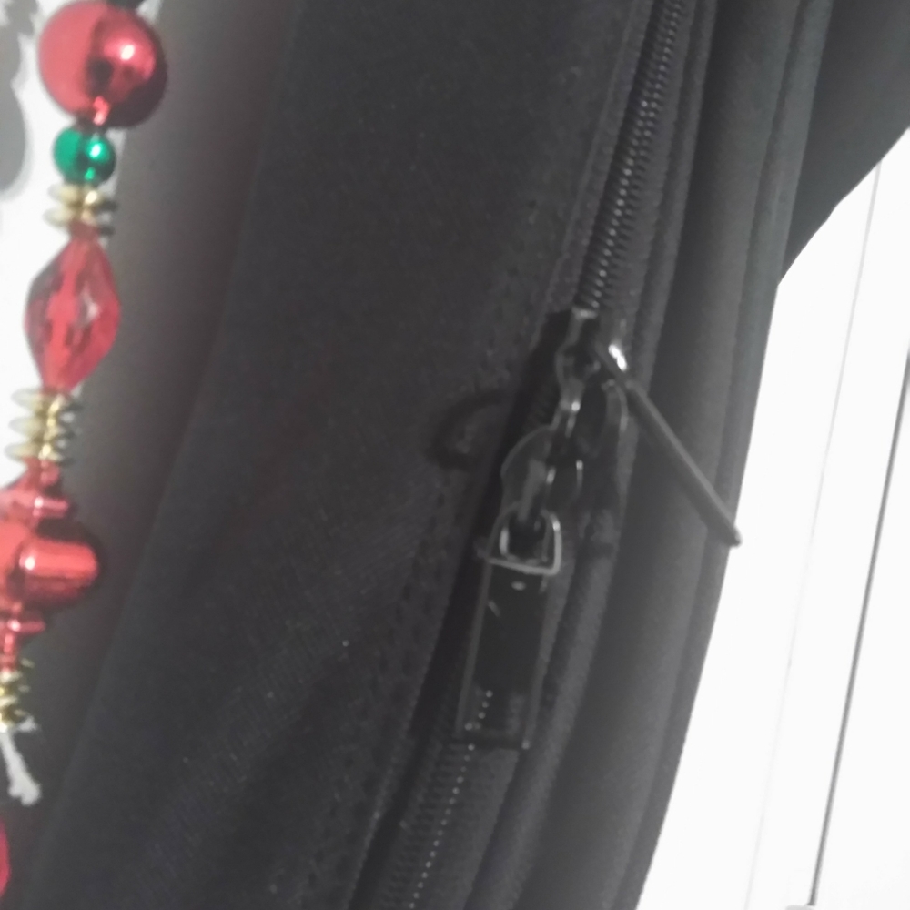 Kensington Classic Adjustable Computer Case - image 4